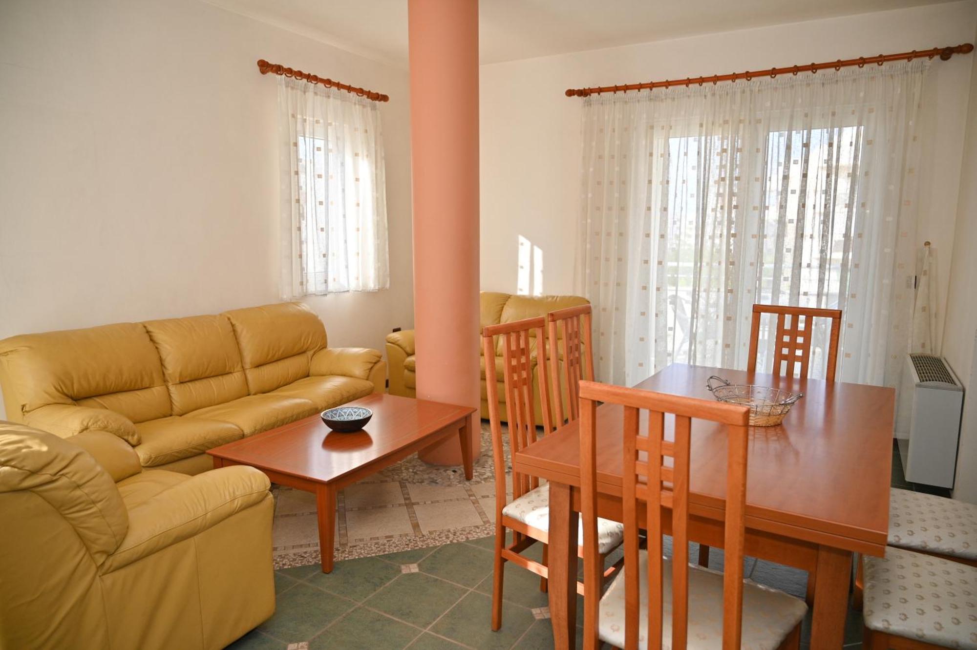 Hotell Emes Durrës