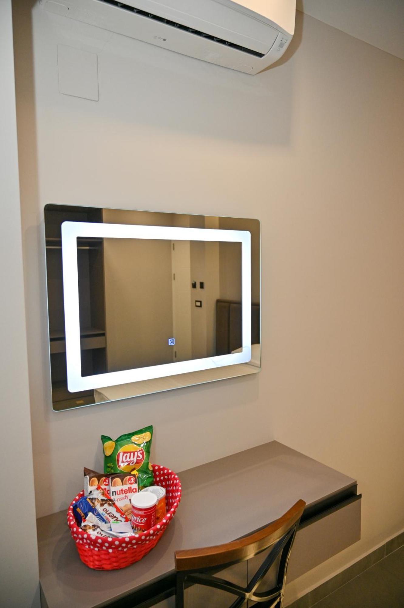 Hotell Emes Durrës