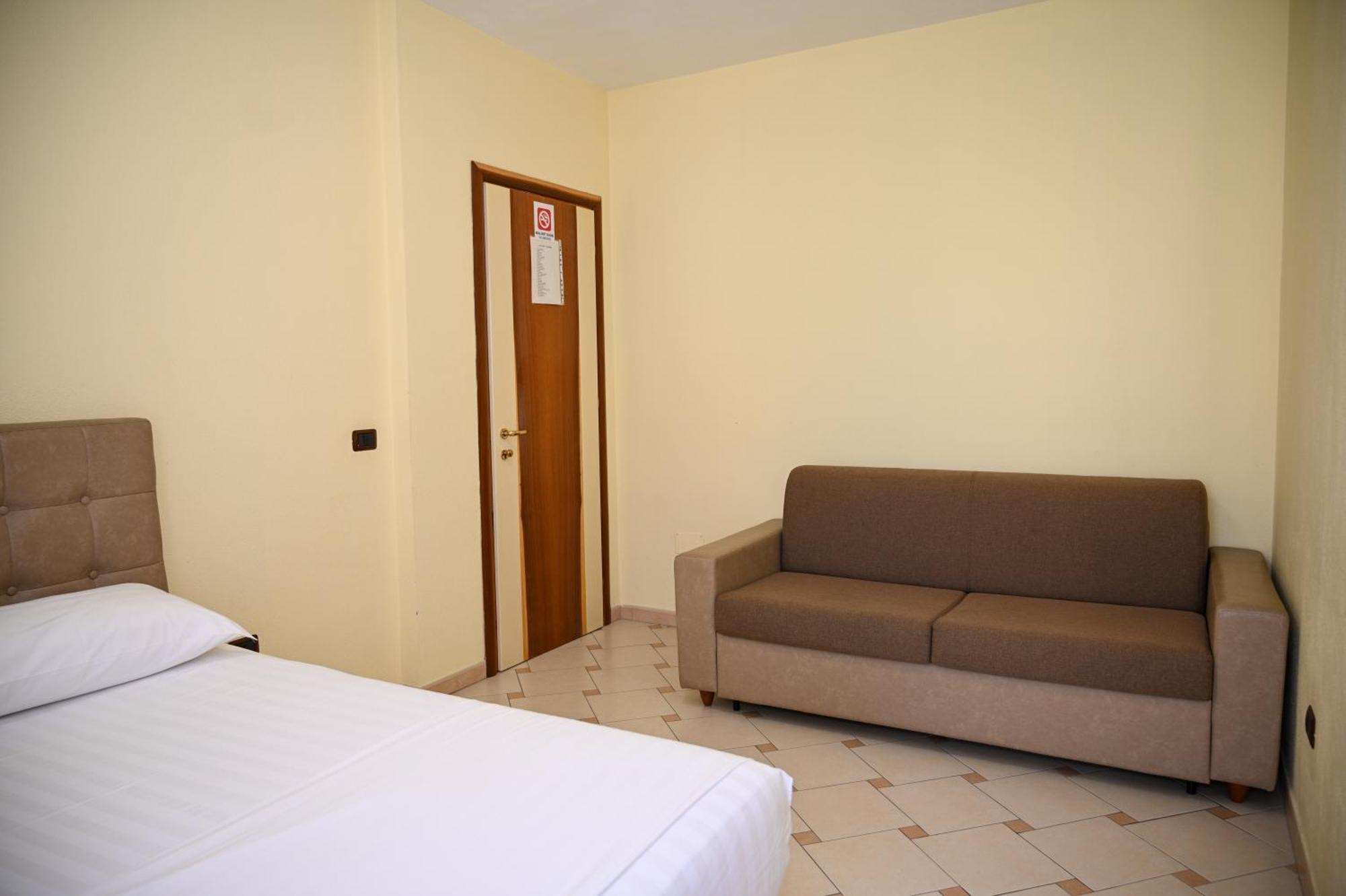 Emes 3* Durrës