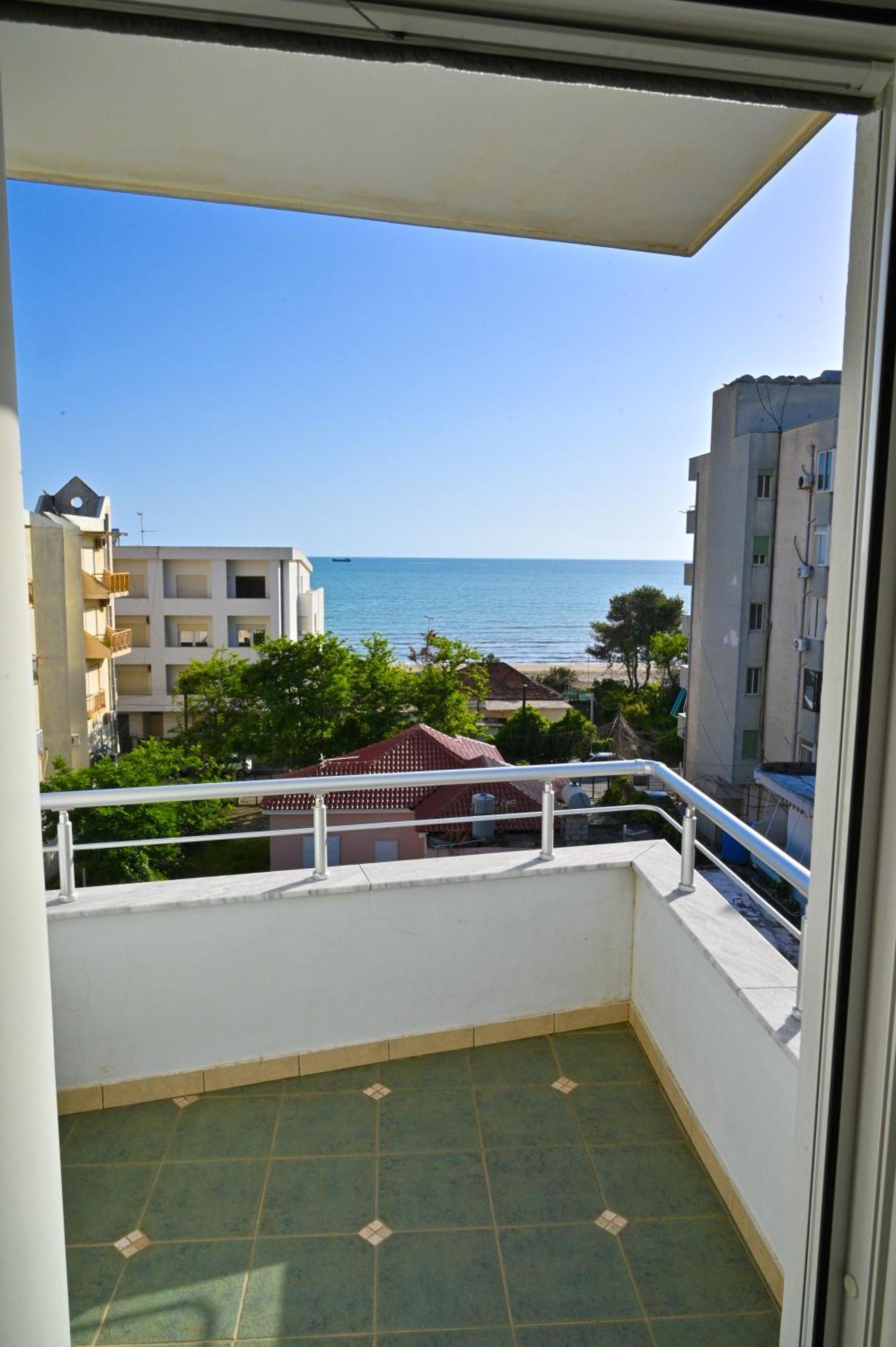 Emes 3* Durrës