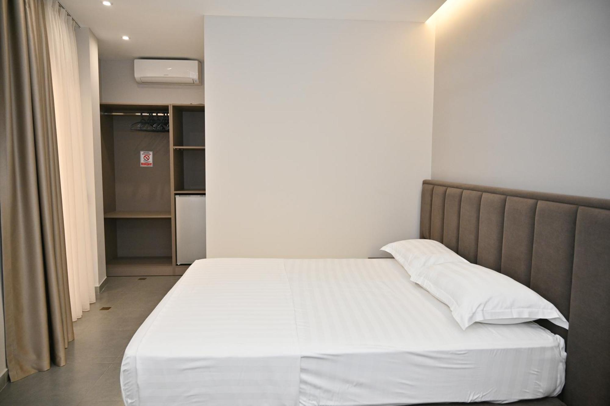 Hotel Emes 3*