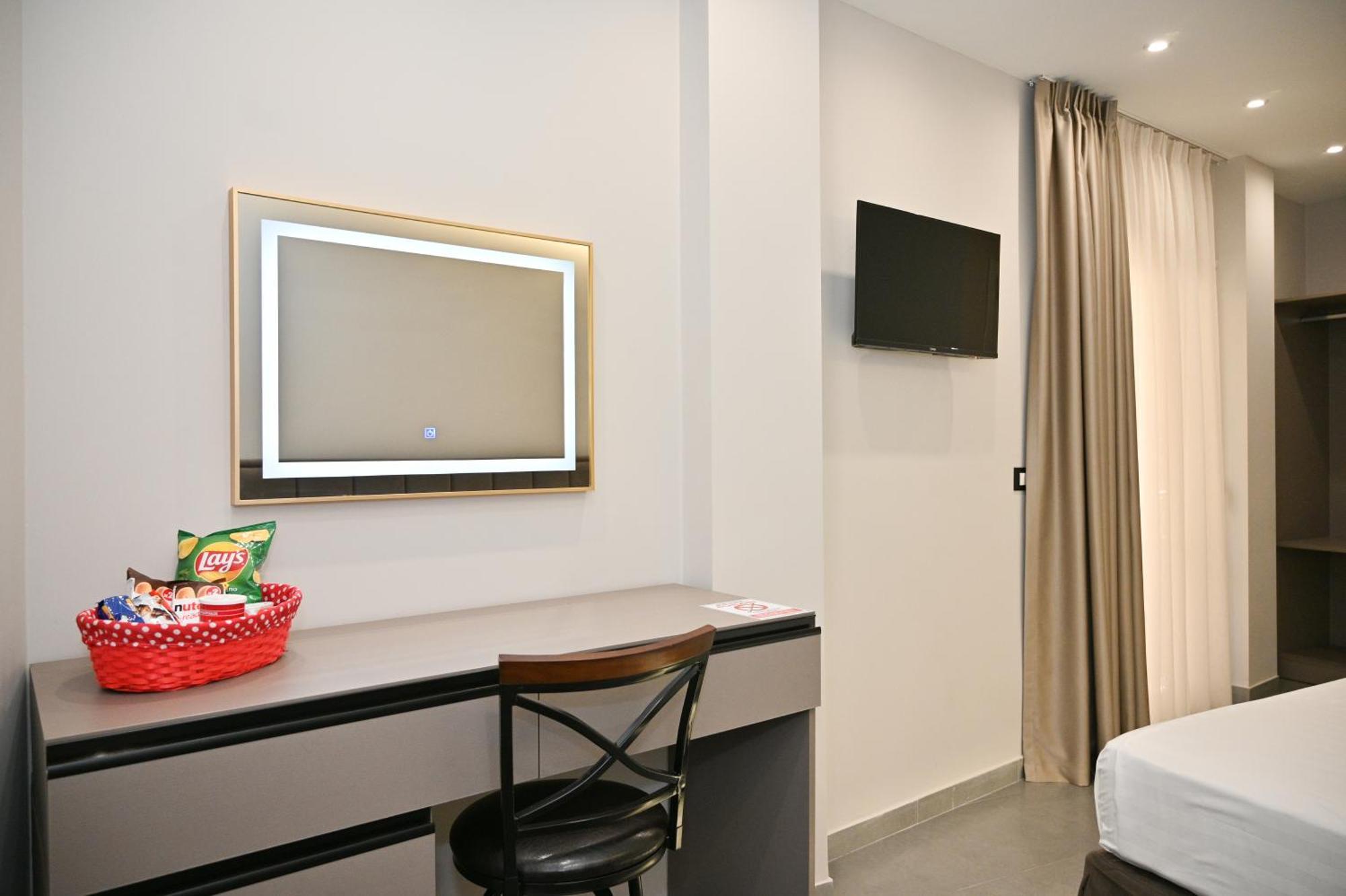 Hotel Emes 3*